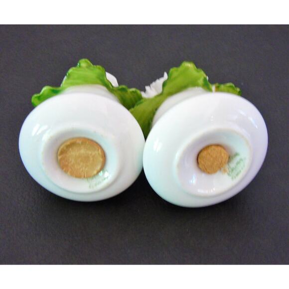 Denton China Salt & Pepper Shaker Set Rose Carnation Flowers Cork Stoppers 1.5" - Picture 3 of 4
